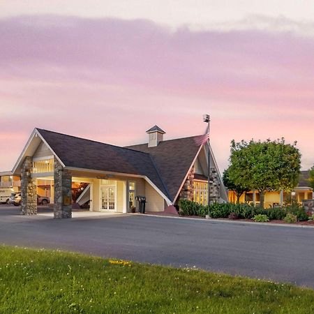 Best Western Plus Plattsburgh Exterior foto