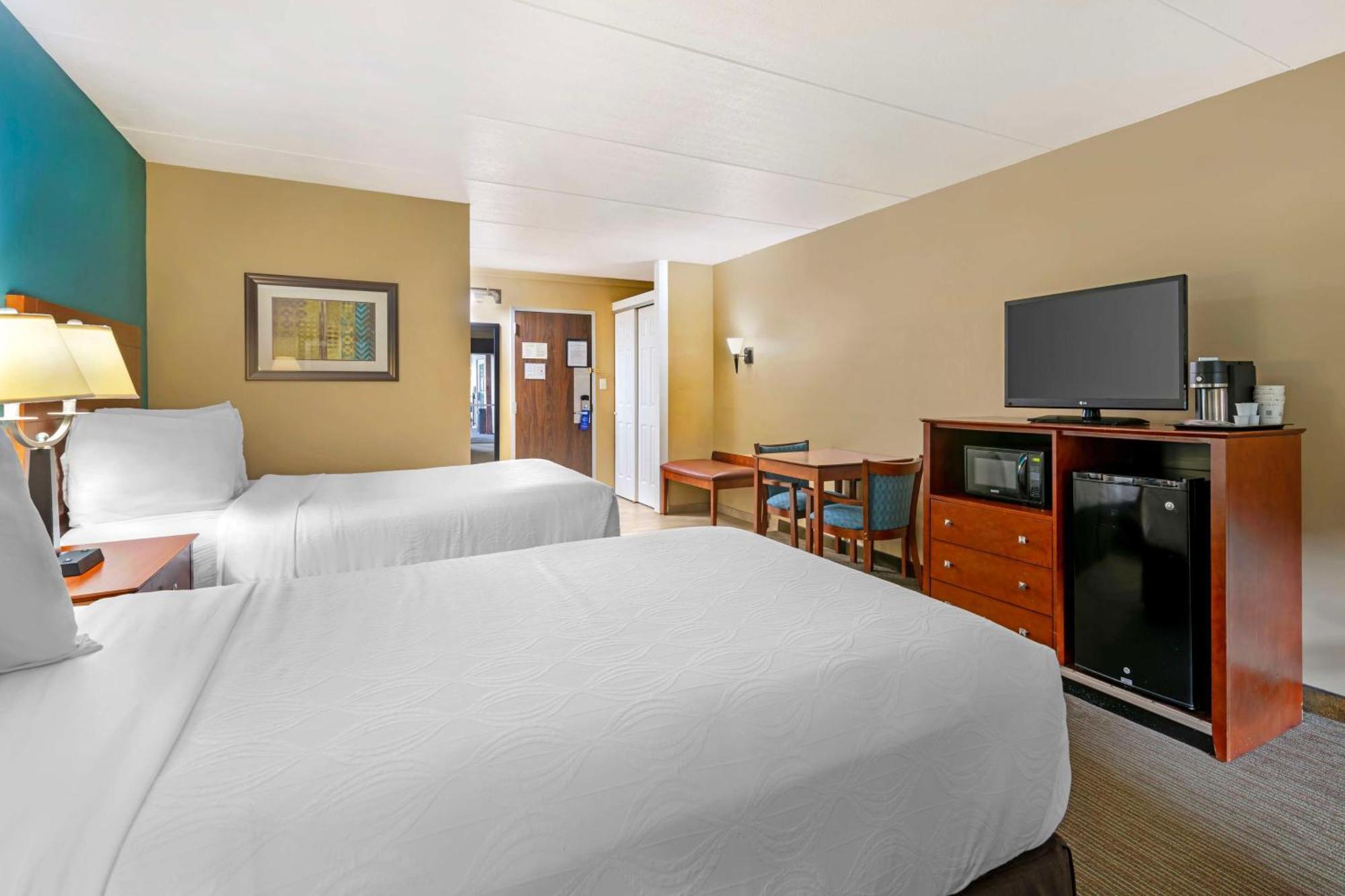 Best Western Plus Plattsburgh Exterior foto