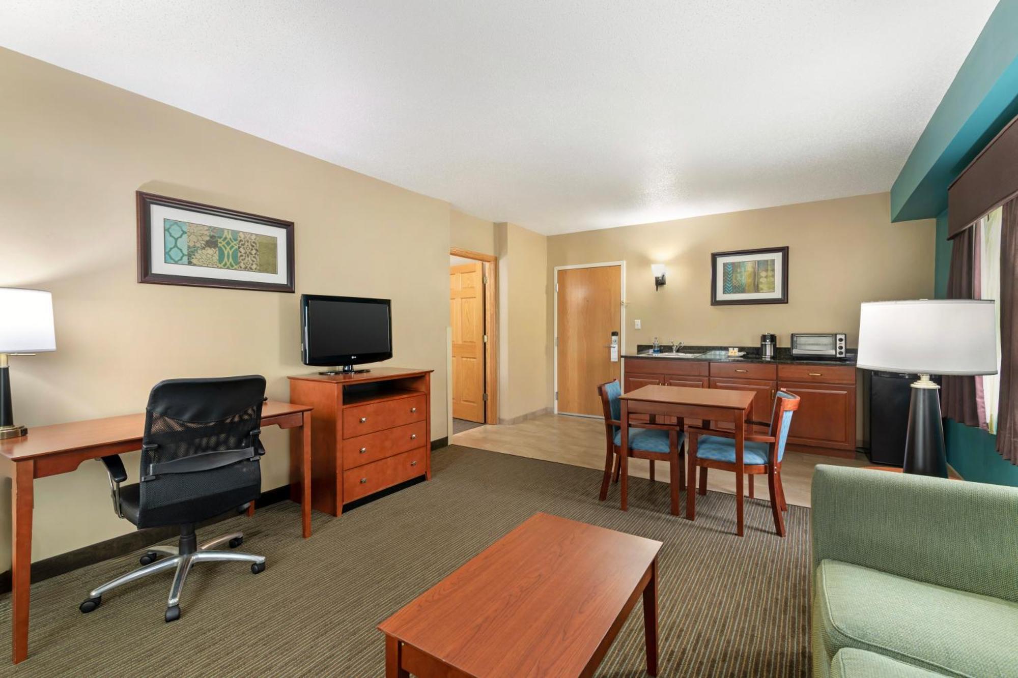 Best Western Plus Plattsburgh Exterior foto